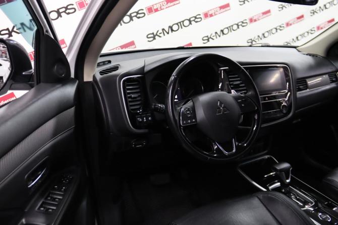 Mitsubishi Outlander III Рестайлинг 3 с пробегом 2019 года, цена 2 595 950 рублей, 127146 км, внедорожник, Автокод Объявления