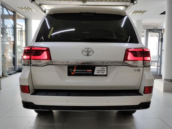 Toyota Land Cruiser 200 Series Рестайлинг 2 с пробегом 2015 года, цена 5 400 000 рублей, 204121 км, внедорожник, Автокод Объявления