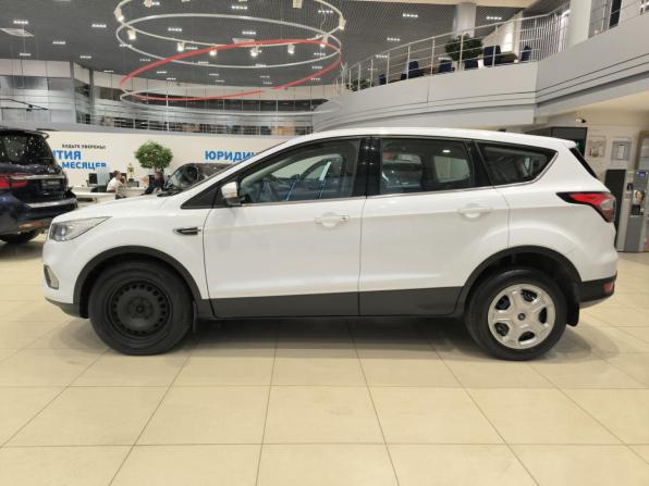 Ford Kuga II Рестайлинг с пробегом 2018 года, цена 1 693 000 рублей, 141468 км, внедорожник, Автокод Объявления