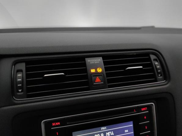 Volkswagen Jetta VI Рестайлинг с пробегом 2015 года, цена 1 128 000 рублей, 91000 км, седан, Автокод Объявления