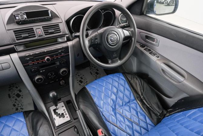 Mazda Axela I с пробегом 2004 года, цена 599 000 рублей, 292000 км, хэтчбек, Автокод Объявления
