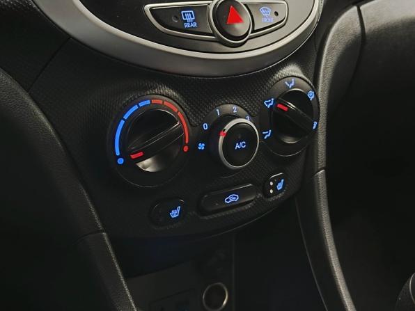 Hyundai Solaris I с пробегом 2011 года, цена 679 000 рублей, 165645 км, хэтчбек, Автокод Объявления
