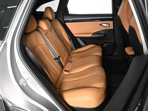 Geely Galaxy L7 с пробегом 2023 года, цена 3 299 000 рублей, 33337 км, внедорожник, Автокод Объявления