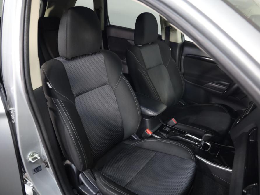 Mitsubishi Outlander III Рестайлинг 3 Санкт-Петербург  - изображение 20