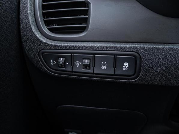 Kia Rio IV с пробегом 2019 года, цена 1 255 000 рублей, 196697 км, хэтчбек, Автокод Объявления