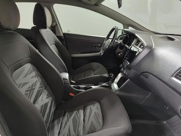 Kia Ceed II Рестайлинг с пробегом 2016 года, цена 1 350 000 рублей, 144428 км, хэтчбек, Автокод Объявления