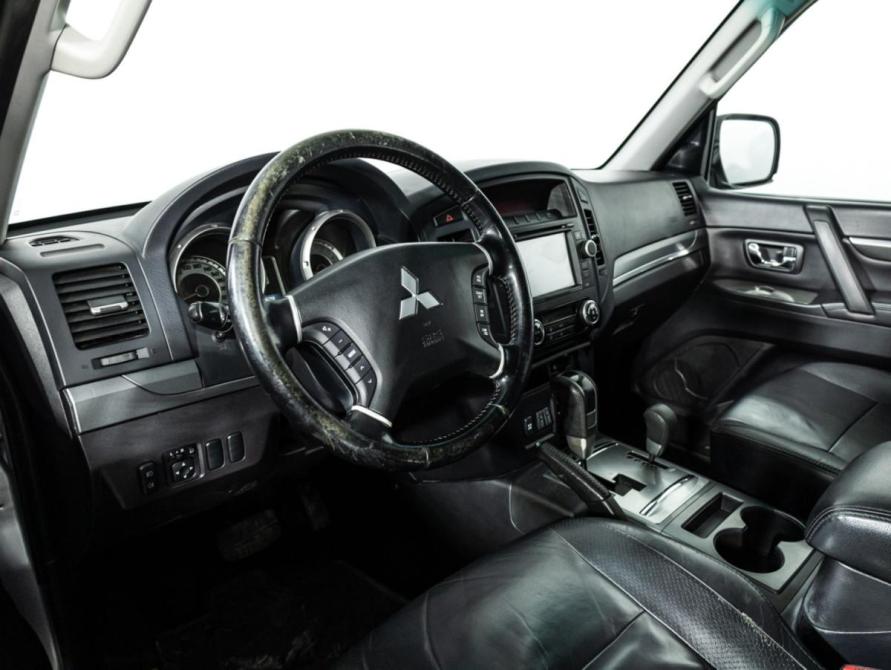 Mitsubishi Pajero IV Рестайлинг 1 Санкт-Петербург  - изображение 12