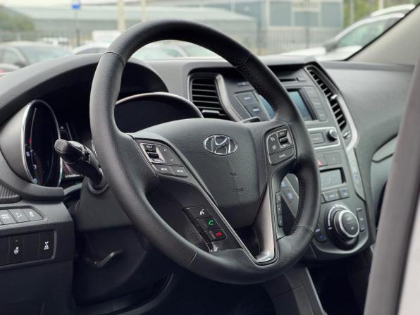 Hyundai Santa Fe III Рестайлинг с пробегом 2016 года, цена 1 900 000 рублей, 113168 км, внедорожник, Автокод Объявления