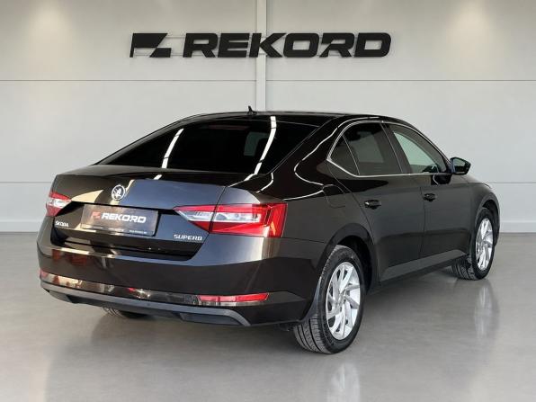 Skoda Superb III с пробегом 2016 года, цена 2 099 000 рублей, 142354 км, лифтбек, Автокод Объявления
