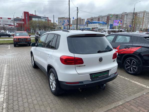 Volkswagen Tiguan I Рестайлинг с пробегом 2012 года, цена 1 035 000 рублей, 190130 км, внедорожник, Автокод Объявления
