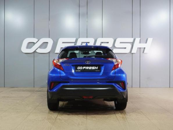 Toyota C-HR I с пробегом 2019 года, цена 2 549 000 рублей, 63198 км, внедорожник, Автокод Объявления