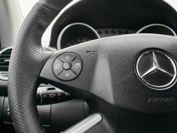 Mercedes-Benz M-Класс II (W164) Рестайлинг с пробегом 2010 года, цена 1 450 000 рублей, 274304 км, внедорожник, Автокод Объявления