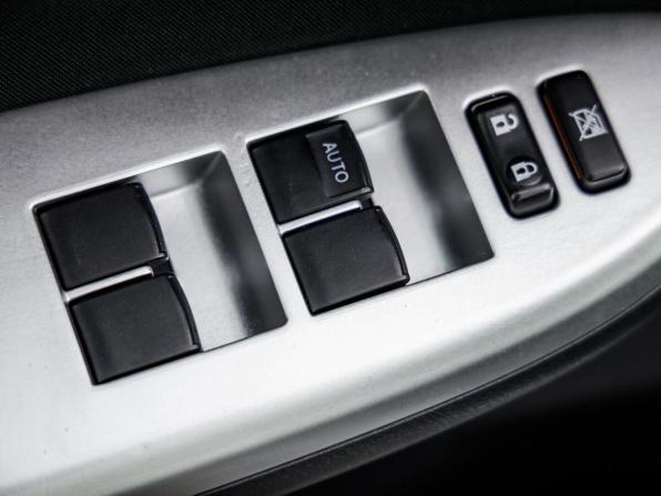 Toyota Corolla X (E140 E150) Рестайлинг с пробегом 2012 года, цена 1 098 000 рублей, 202332 км, седан, Автокод Объявления