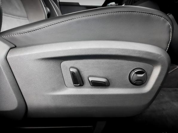 Volkswagen Multivan T6 Рестайлинг с пробегом 2021 года, цена 6 000 000 рублей, 120666 км, минивэн, Автокод Объявления