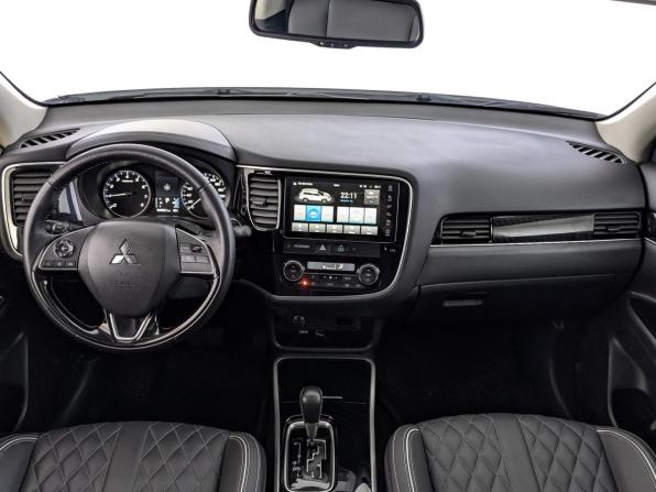 Mitsubishi Outlander III Рестайлинг 3 с пробегом 2022 года, цена 2 550 000 рублей, 25553 км, внедорожник, Автокод Объявления