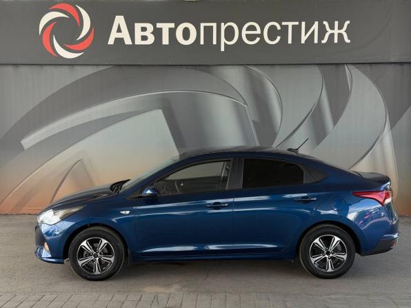 Hyundai Solaris II Рестайлинг с пробегом 2021 года, цена 1 580 000 рублей, 115000 км, седан, Автокод Объявления