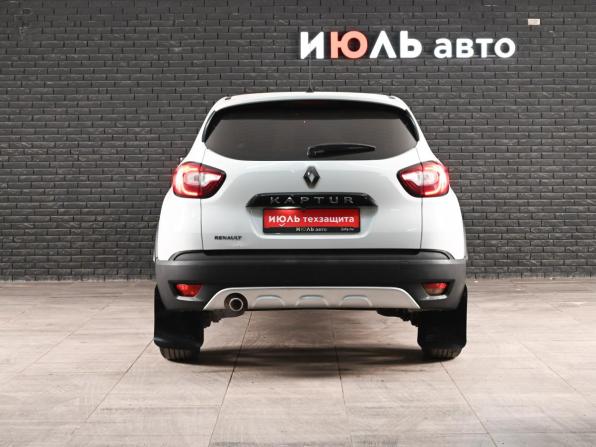 Renault Kaptur I с пробегом 2017 года, цена 1 190 000 рублей, 254264 км, внедорожник, Автокод Объявления