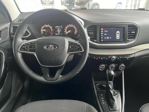 Lada (ВАЗ) Vesta I Рестайлинг (NG) с пробегом 2024 года, цена 1 346 000 рублей, 20000 км, седан, Автокод Объявления
