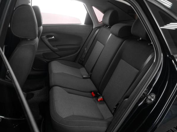 Volkswagen Polo V Рестайлинг с пробегом 2017 года, цена 1 279 000 рублей, 122283 км, седан, Автокод Объявления