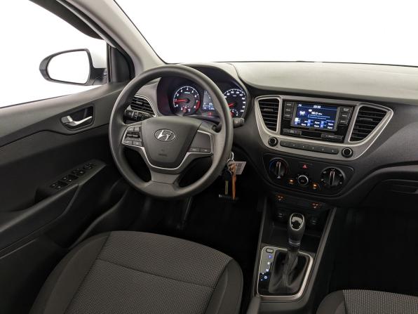 Hyundai Solaris II Рестайлинг с пробегом 2021 года, цена 1 595 000 рублей, 51342 км, седан, Автокод Объявления