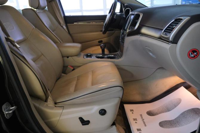Jeep Grand Cherokee IV (WK2) Рестайлинг с пробегом 2013 года, цена 2 699 000 рублей, 184900 км, внедорожник, Автокод Объявления