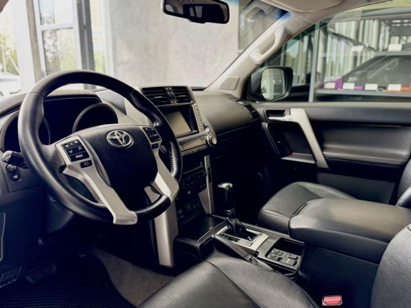 Toyota Land Cruiser Prado 150 Series с пробегом 2013 года, цена 2 198 000 рублей, 281619 км, внедорожник, Автокод Объявления