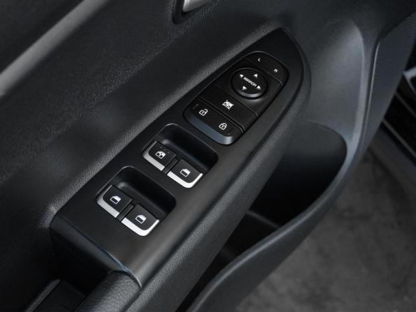 Kia Rio IV Рестайлинг с пробегом 2021 года, цена 2 159 000 рублей, 73606 км, хэтчбек, Автокод Объявления