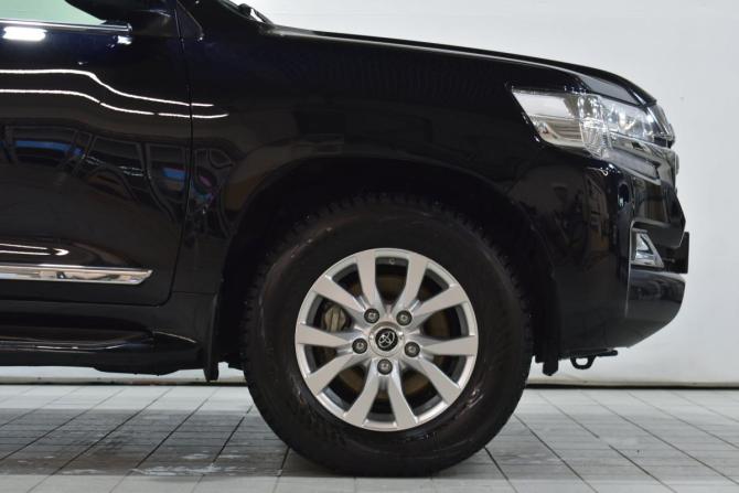 Toyota Land Cruiser 200 Series Рестайлинг 2 с пробегом 2019 года, цена 7 868 000 рублей, 95837 км, внедорожник, Автокод Объявления