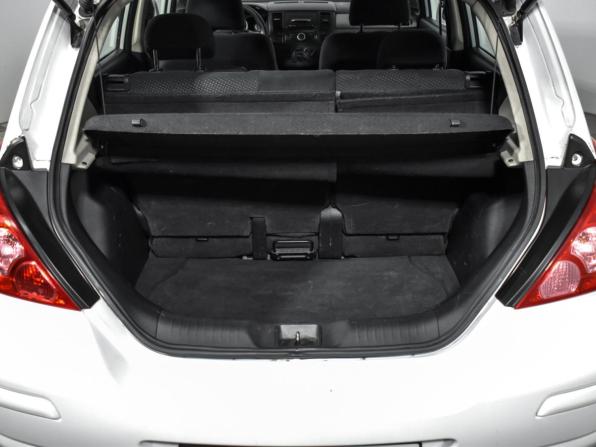 Nissan Tiida I Рестайлинг с пробегом 2012 года, цена 769 000 рублей, 121353 км, хэтчбек, Автокод Объявления