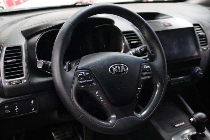 Kia Cerato III Рестайлинг (Classic) с пробегом 2016 года, цена 1 255 550 рублей, 201041 км, седан, Автокод Объявления