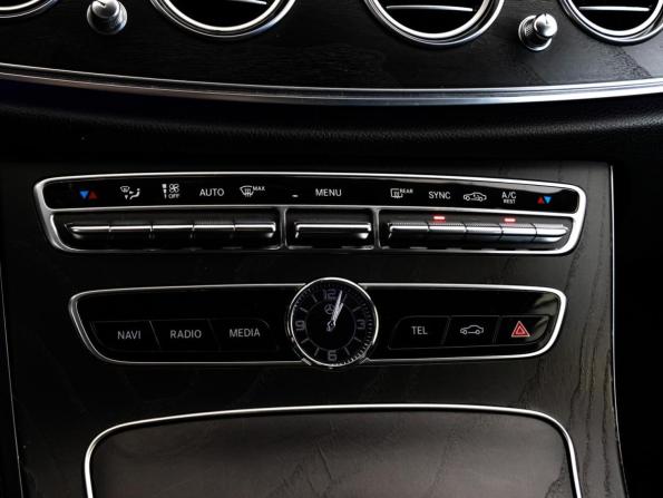 Mercedes-Benz E-Класс V (W213 S213 C238) с пробегом 2019 года, цена 2 825 000 рублей, 171869 км, седан, Автокод Объявления