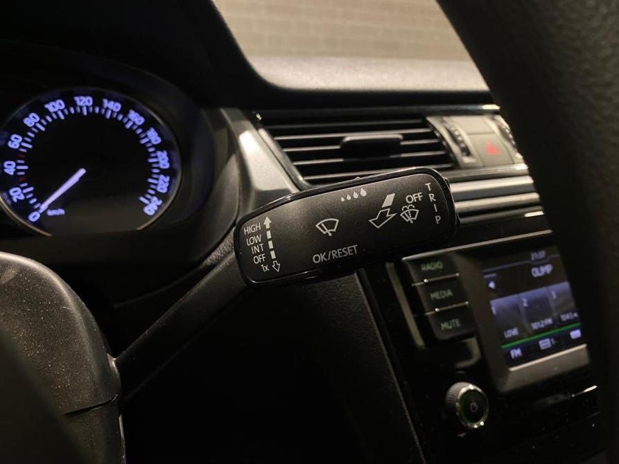 Skoda Rapid I Челябинск  - изображение 18