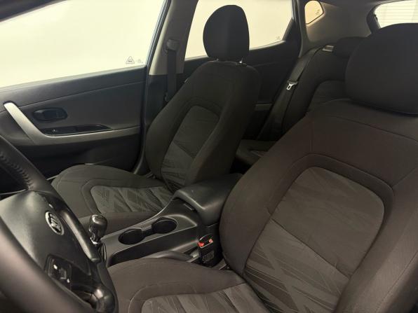 Kia Ceed II с пробегом 2013 года, цена 1 029 000 рублей, 140000 км, хэтчбек, Автокод Объявления