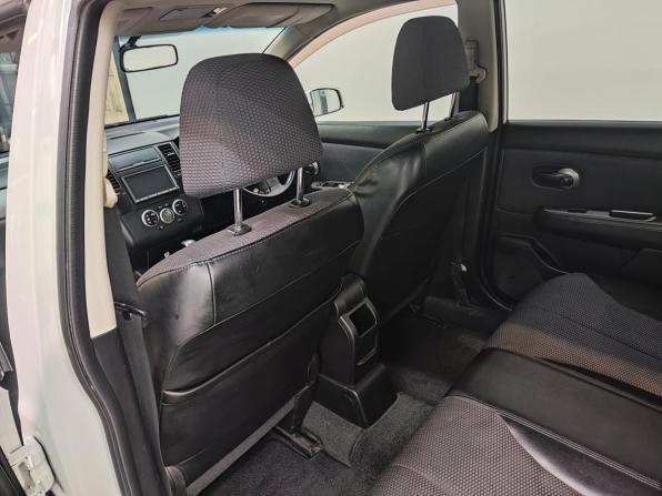 Nissan Tiida I с пробегом 2006 года, цена 480 000 рублей, 328557 км, хэтчбек, Автокод Объявления