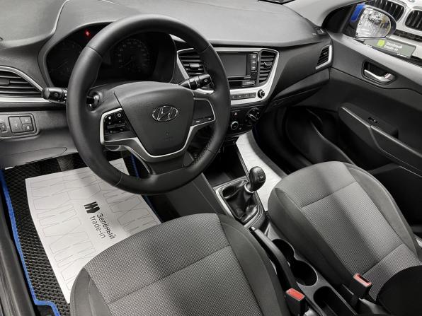 Hyundai Solaris II с пробегом 2017 года, цена 1 175 000 рублей, 138729 км, седан, Автокод Объявления