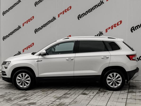 Skoda Karoq I с пробегом 2020 года, цена 2 395 000 рублей, 82996 км, внедорожник, Автокод Объявления