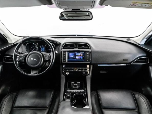 Jaguar F-Pace I с пробегом 2017 года, цена 2 399 000 рублей, 121525 км, внедорожник, Автокод Объявления