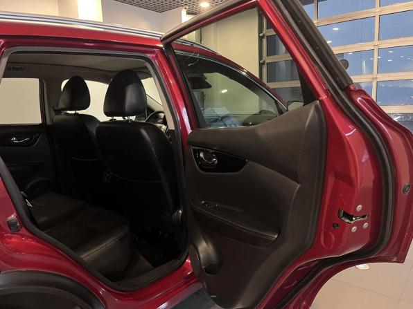 Nissan Qashqai II с пробегом 2018 года, цена 2 035 000 рублей, 106490 км, внедорожник, Автокод Объявления