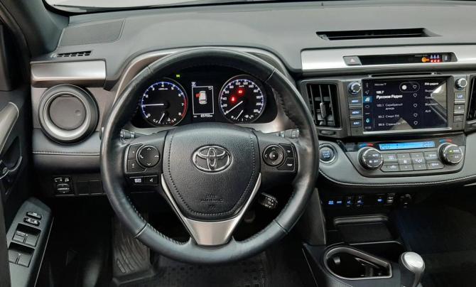 Toyota RAV4 IV (XA40) Рестайлинг с пробегом 2018 года, цена 2 730 000 рублей, 65701 км, внедорожник, Автокод Объявления