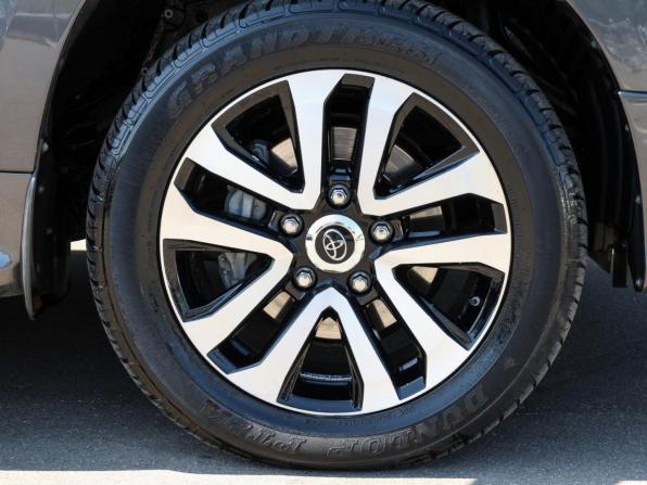 Toyota Land Cruiser 200 Series Рестайлинг 2 с пробегом 2019 года, цена 8 549 000 рублей, 82440 км, внедорожник, Автокод Объявления