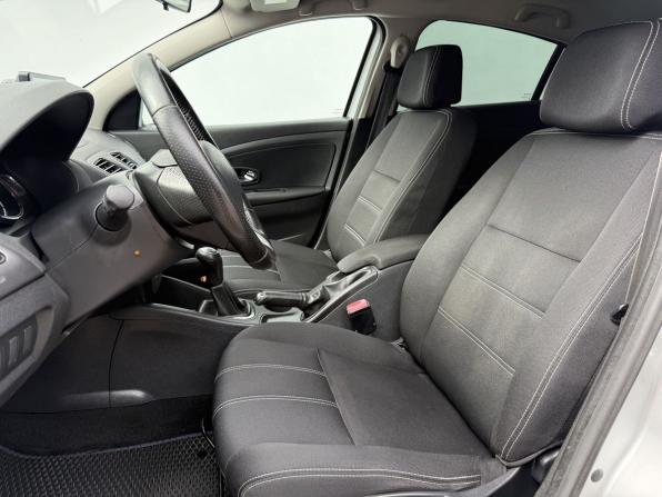 Renault Fluence I Рестайлинг с пробегом 2013 года, цена 750 000 рублей, 161652 км, седан, Автокод Объявления