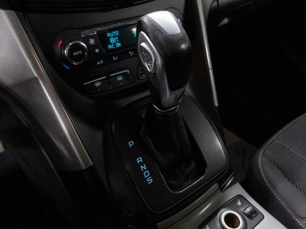 Ford Kuga II с пробегом 2013 года, цена 1 079 000 рублей, 196822 км, внедорожник, Автокод Объявления