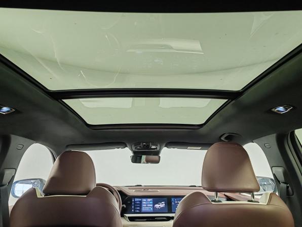 Geely Monjaro I с пробегом 2023 года, цена 2 899 000 рублей, 52345 км, внедорожник, Автокод Объявления