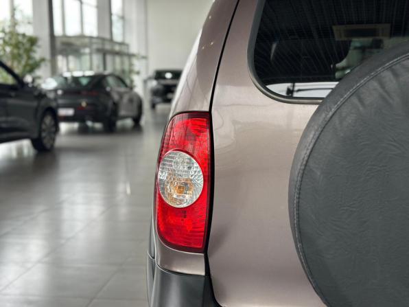 Chevrolet Niva I Рестайлинг с пробегом 2019 года, цена 849 000 рублей, 63028 км, внедорожник, Автокод Объявления