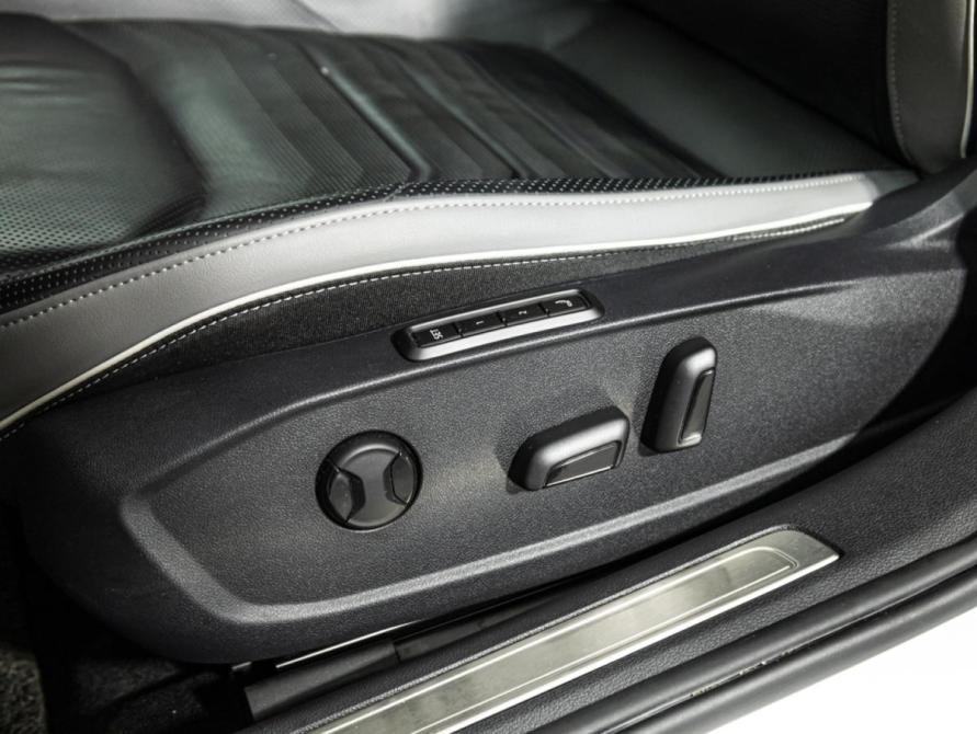Volkswagen Arteon I Рестайлинг Санкт-Петербург  - изображение 18