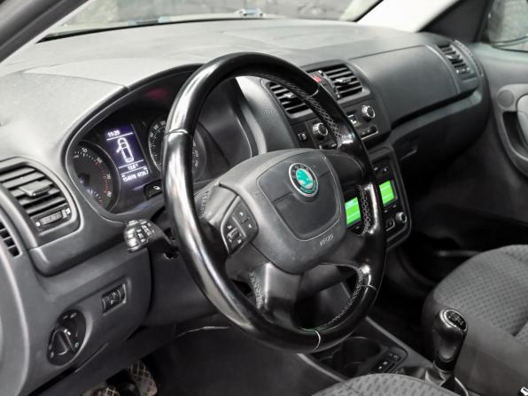 Skoda Roomster I Рестайлинг с пробегом 2012 года, цена 680 000 рублей, 154376 км, минивэн, Автокод Объявления