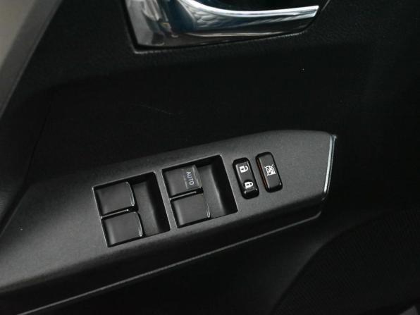 Toyota RAV4 IV (XA40) Рестайлинг с пробегом 2016 года, цена 2 300 000 рублей, 150265 км, внедорожник, Автокод Объявления