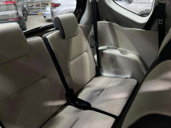 Toyota Sienta II с пробегом 2015 года, цена 1 239 000 рублей, 95119 км, минивэн, Автокод Объявления