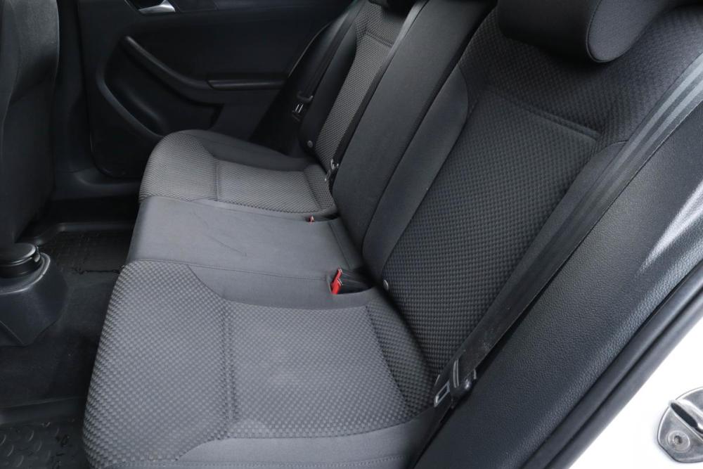 Volkswagen Jetta VI Челябинск  - изображение 19