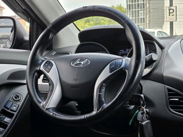 Hyundai Avante V с пробегом 2011 года, цена 599 000 рублей, 231249 км, седан, Автокод Объявления